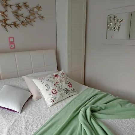 Maja House 1 * כריסי אמודיה