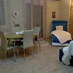 Nyaraló Maja House 1