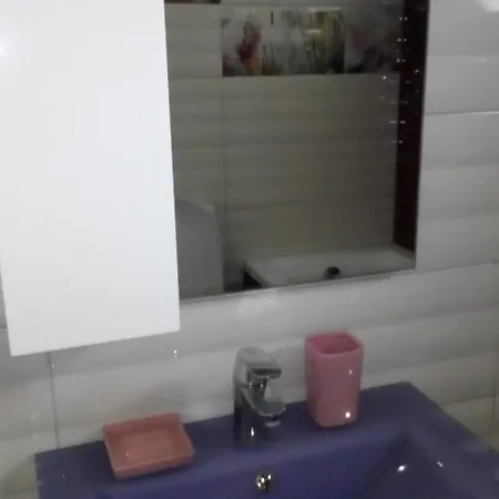 Maja House 1 *